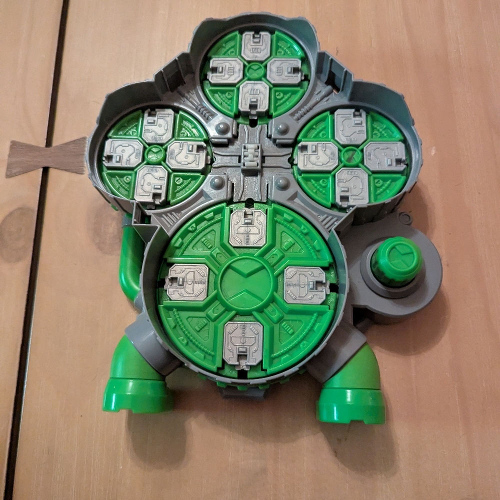 Ben 10 Alien Creation Chamber Playmates Playset Main Part - Incomplete As Is